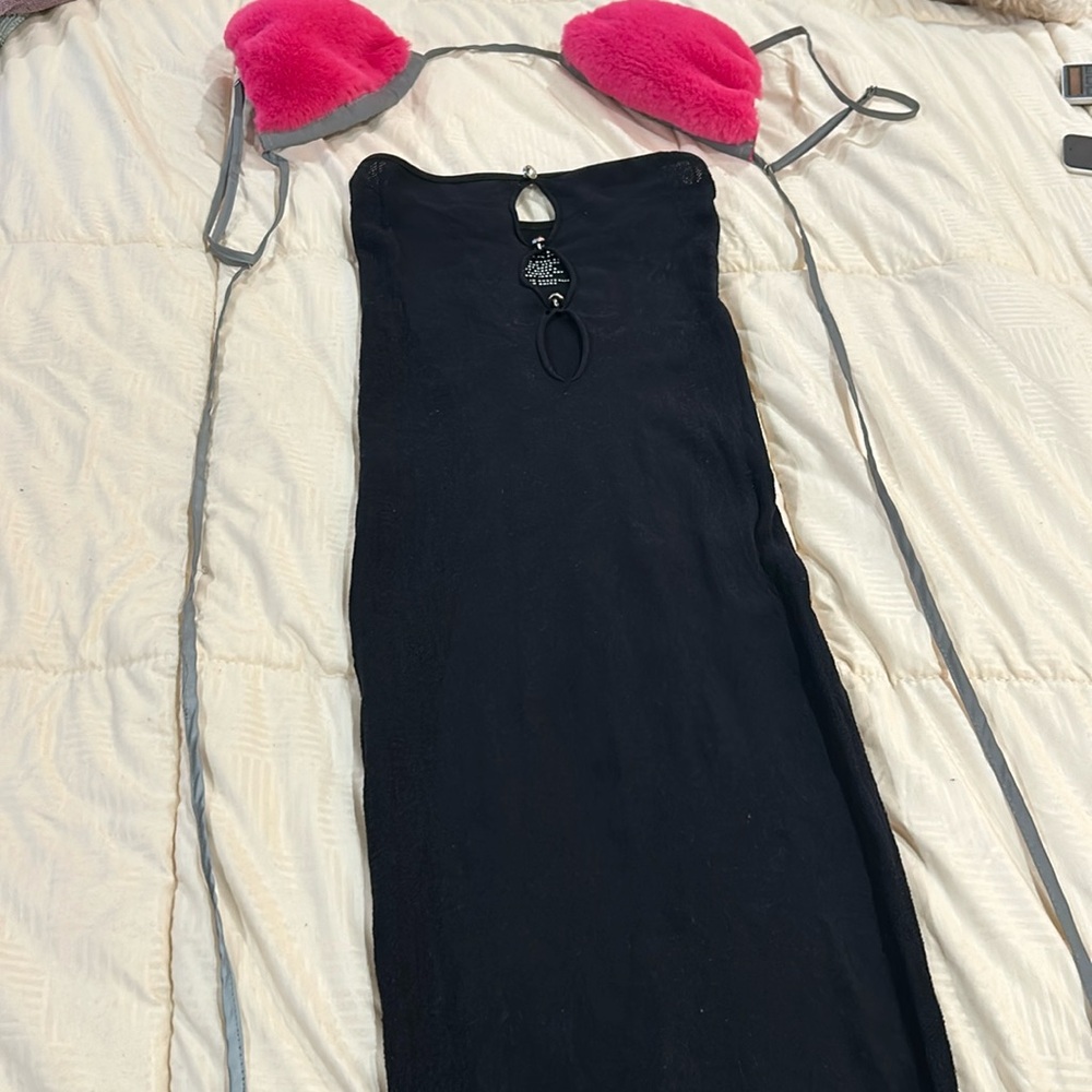 Women’s black spandex dress with furry pink bra. 2 items bundles as a fit.